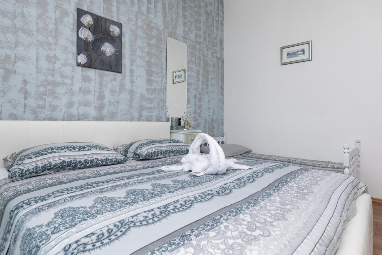 Apartments Marijo Mimice Kültér fotó